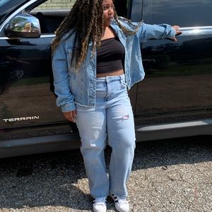 Meet your Posher, Tia